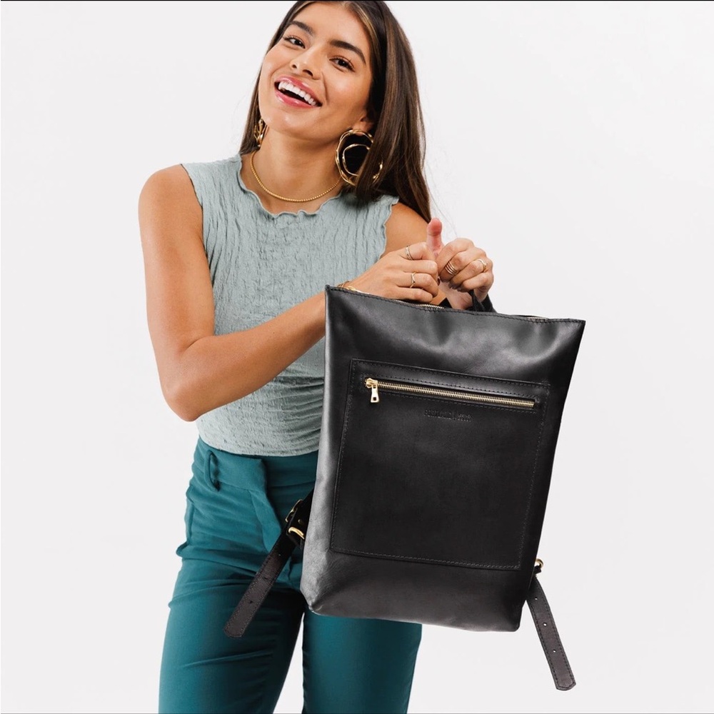 Portland Leather goods Black Leather laptop Backpack - Picture 3 of 5